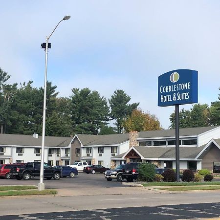 Cobblestone Hotel & Suites - ウィスコンシン・ラピッズ エクステリア 写真